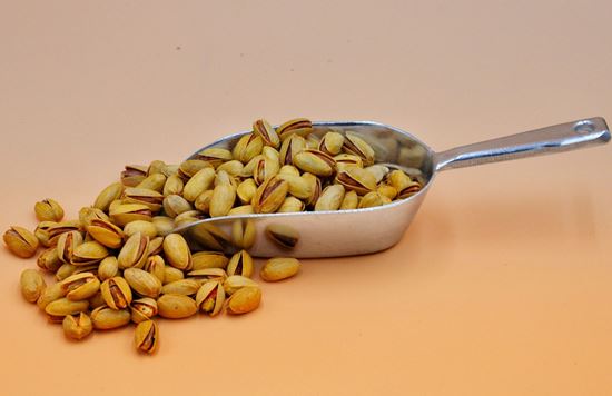 تصویر پسته زعفرانی